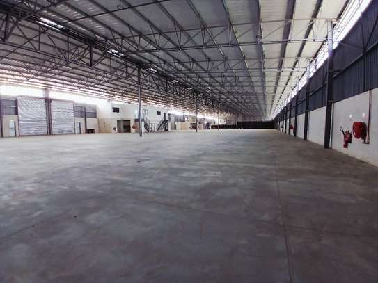30,000 ft² Warehouse with Parking in Ruiru image 7