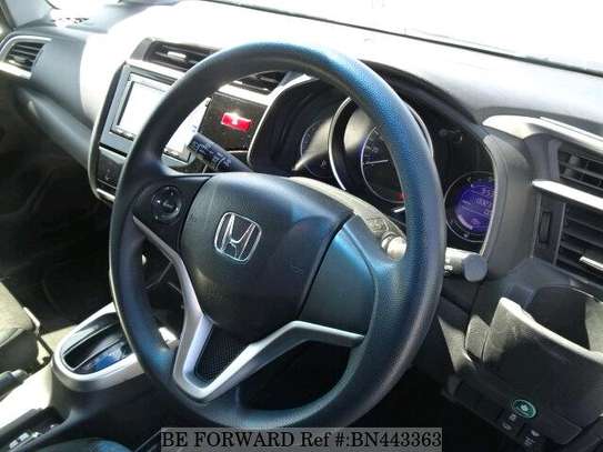 HONDA FIT image 10