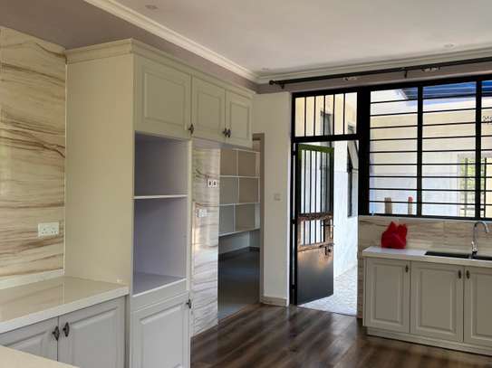 4 Bed Villa with En Suite in Kiambu Town image 6
