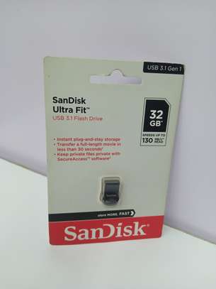 Sandisk Ultra Fit 32gb Fit Usb 3.1 Flash Drive image 1