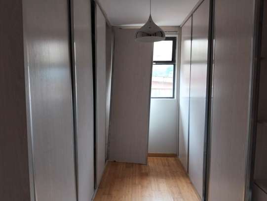 5 Bed House with En Suite in Lavington image 35