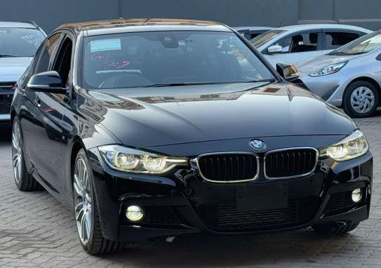 BMW 318i image 8