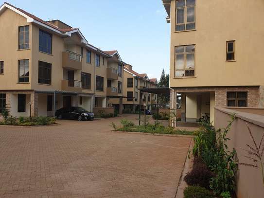 5 bedroom townhouse for rent in Lavington image 14