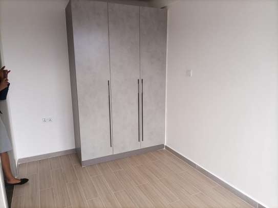 1 Bed Apartment with En Suite in Riverside image 6