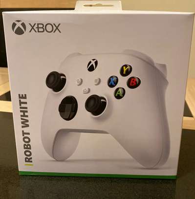 Xbox Series X/S Wireless Controller (Robot White) - New image 1
