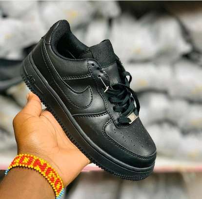 Kids Airforce 1
Sizes 31 to 35 image 1