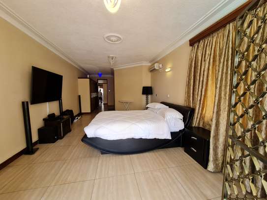 Furnished 3 Bed Apartment with Aircon in Nyali Area image 11