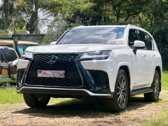 2023 Lexus LX500d image 4