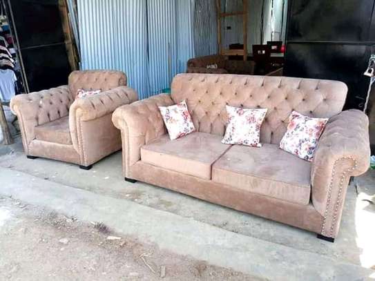 Six Seater Chester Seat image 2