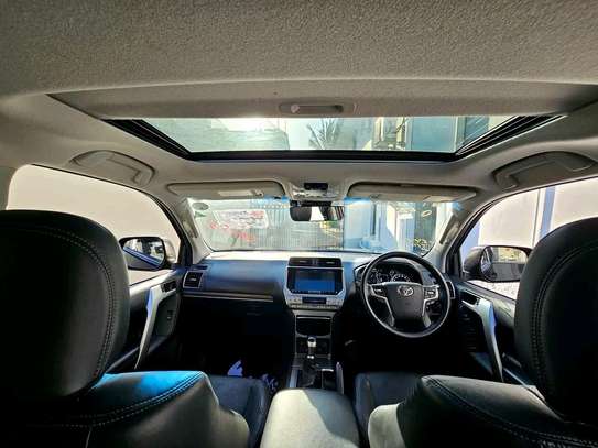Toyota land cruiser Prado TX 2018 image 7