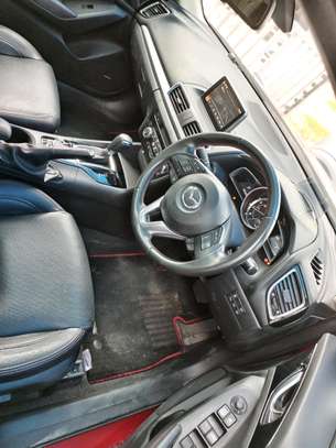 Mazda axela sunroof image 5