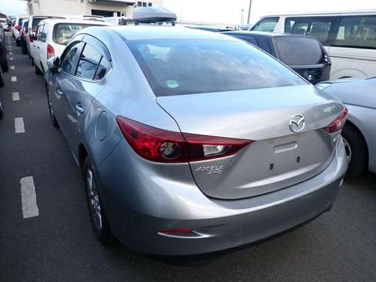 Mazda Axela 2015 image 5