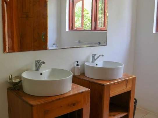 4 Bed House with En Suite at Vipingo Ridge image 7