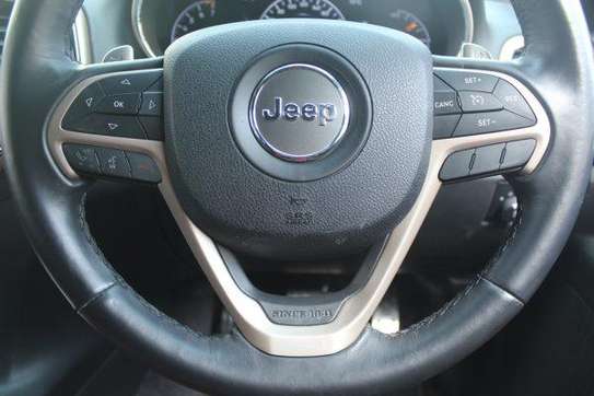 Jeep Grand Cherokee Limited 3.6 V6 2017 90,000 Kms image 8
