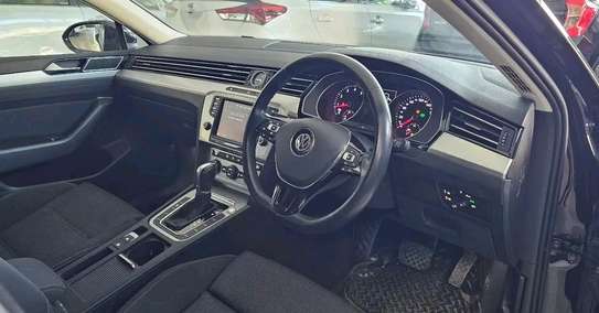 Volkswagen Passat TSI 2017 Black image 4