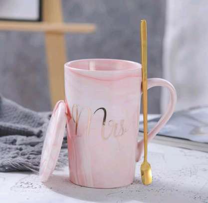 *Sweet life ceramic cup + lid + golden image 2