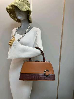 Designer ladies handbags image 2