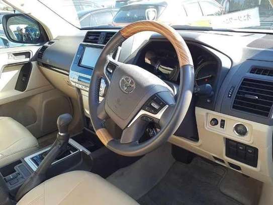 2020 TOYOTA LAND CRUISER PRADO TX 4WD image 5