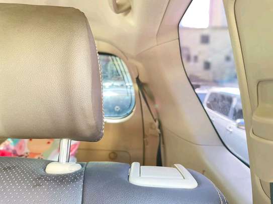 TOYOTA LANDCRUISER PRADO TX.L 2018 SUNROOF DIESEL 7SEATER image 10