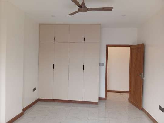3 Bed Apartment with En Suite at Bombolulu image 9