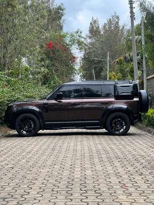 2021 Land Rover defender 110 image 5