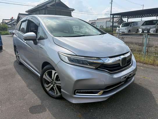 Honda fit shuttle non hybrid image 3