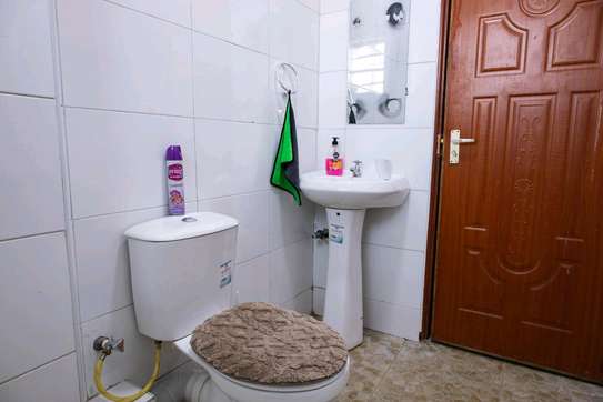 Airbnb One Bedroom Thika Rd image 7