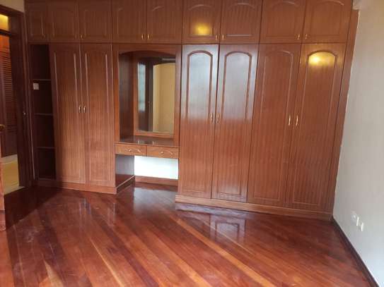 3 Bed Apartment with En Suite in Kileleshwa image 23