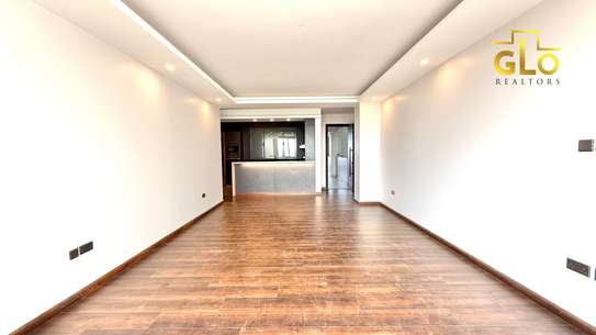 3 Bed Apartment with En Suite in Brookside image 19