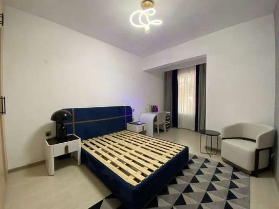 Serviced 4 Bed Apartment with En Suite in Kileleshwa image 12