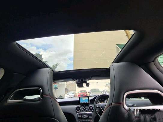 2014 Mercedes Benz A180 sunroof ?? image 4