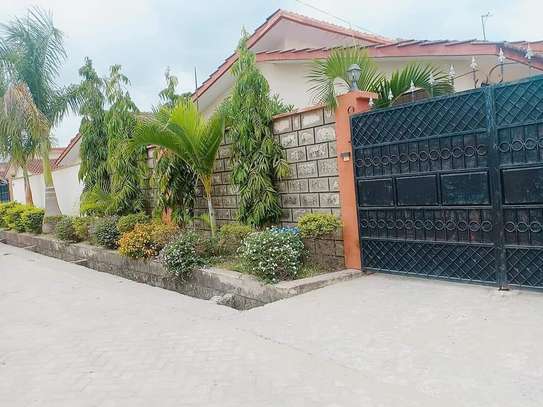 3 bedroom apartment for sale in Nyali Area image 7