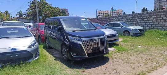 Toyota Esquire 2018 2WD image 3