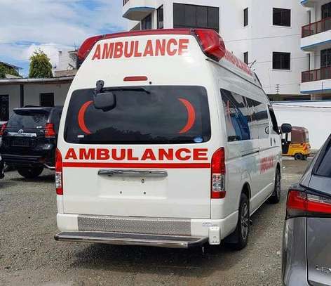 Toyota Hiace Ambulance 🚑🚑 2018 image 8