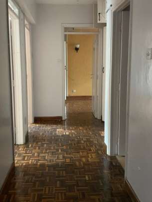 3 bedroom apartment master ensuite  available image 4