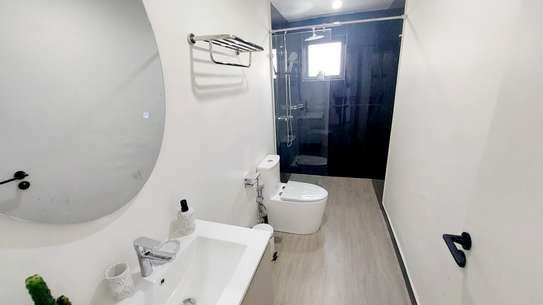 2 Bed Apartment with En Suite at Off Wood Avenue image 6