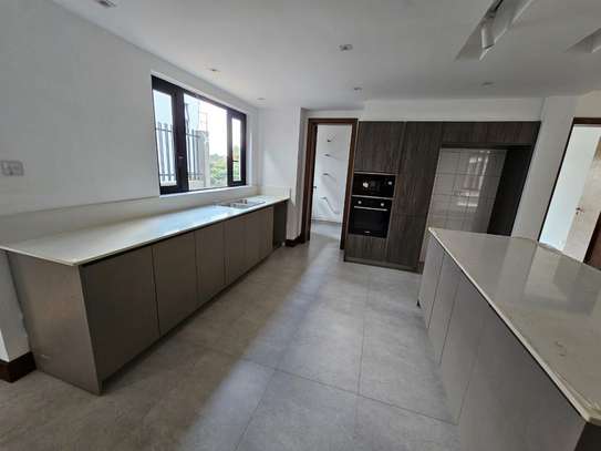 5 Bed House with En Suite in Kitisuru image 20
