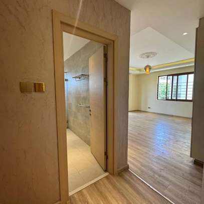 3 Bed Apartment with En Suite in Kileleshwa image 21
