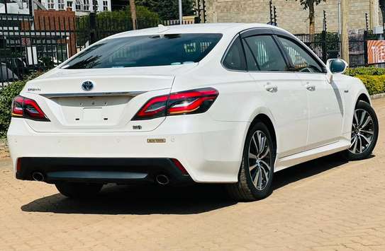 2018 TOYOTA CROWN ATHLETE WITH LOW DEPOSIT OF 450K ONLY image 8