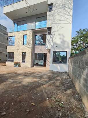 4 Bed Townhouse with En Suite at Lavington Shopping Centre image 15