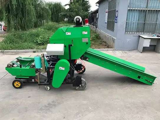 SILAGE BAILING MACHINE FOR HIRE image 3