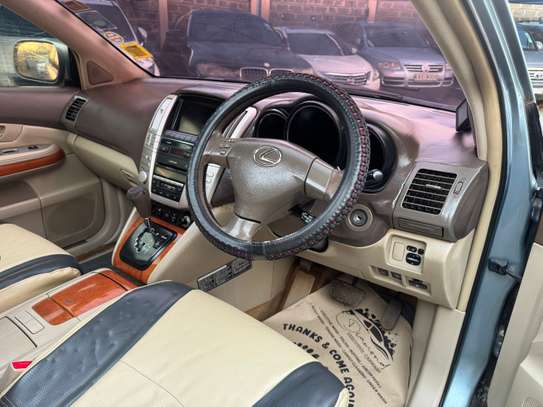 Lexus RX300 SUV Automatic 3L Petrol 4WD Sunroof image 10