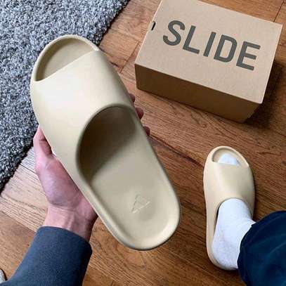 yeezy slide 45