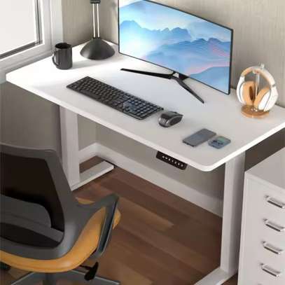Jumbo White 140 cm Electric Adjustable Table image 4