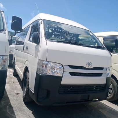 TOYOTA HIACE AUTO DIESEL HIGH ROOF image 1