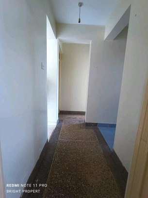 Spacious Two bedroom apartment to let at Naivasha Road image 3