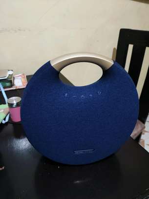 Harman Kardon onyx studio 6 Bluetooth speaker image 1