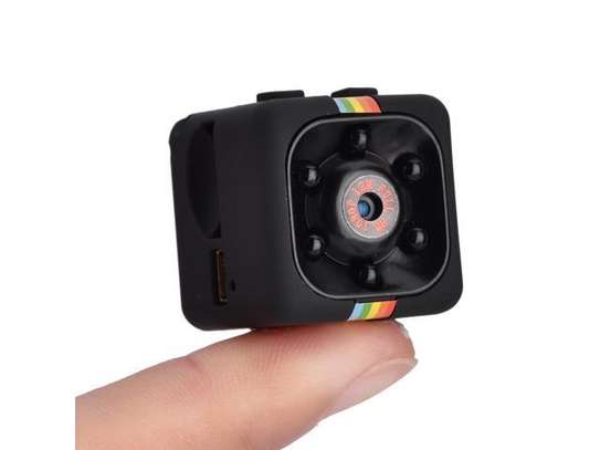 Mini HiddeN Wireless Spy Camera Sq11 image 1