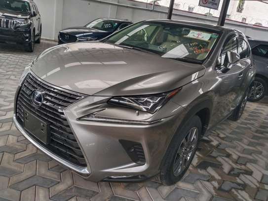 Lexus NX 300540 image 4