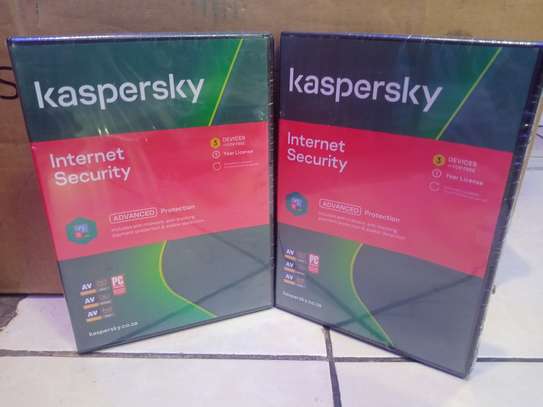 Kaspersky Internet Security 3+1 Devices - Version 2021 image 1